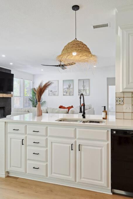 Villa Wellness Oasis 5Br W Pool + Huge Yard + Fire Pit Sachse Exterior foto