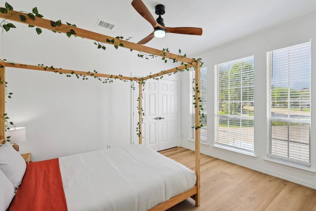 Villa Wellness Oasis 5Br W Pool + Huge Yard + Fire Pit Sachse Exterior foto